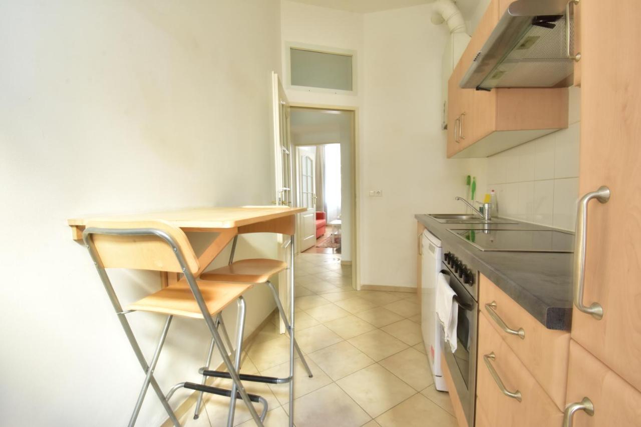 Universum Apartment 3 Bécs Kültér fotó